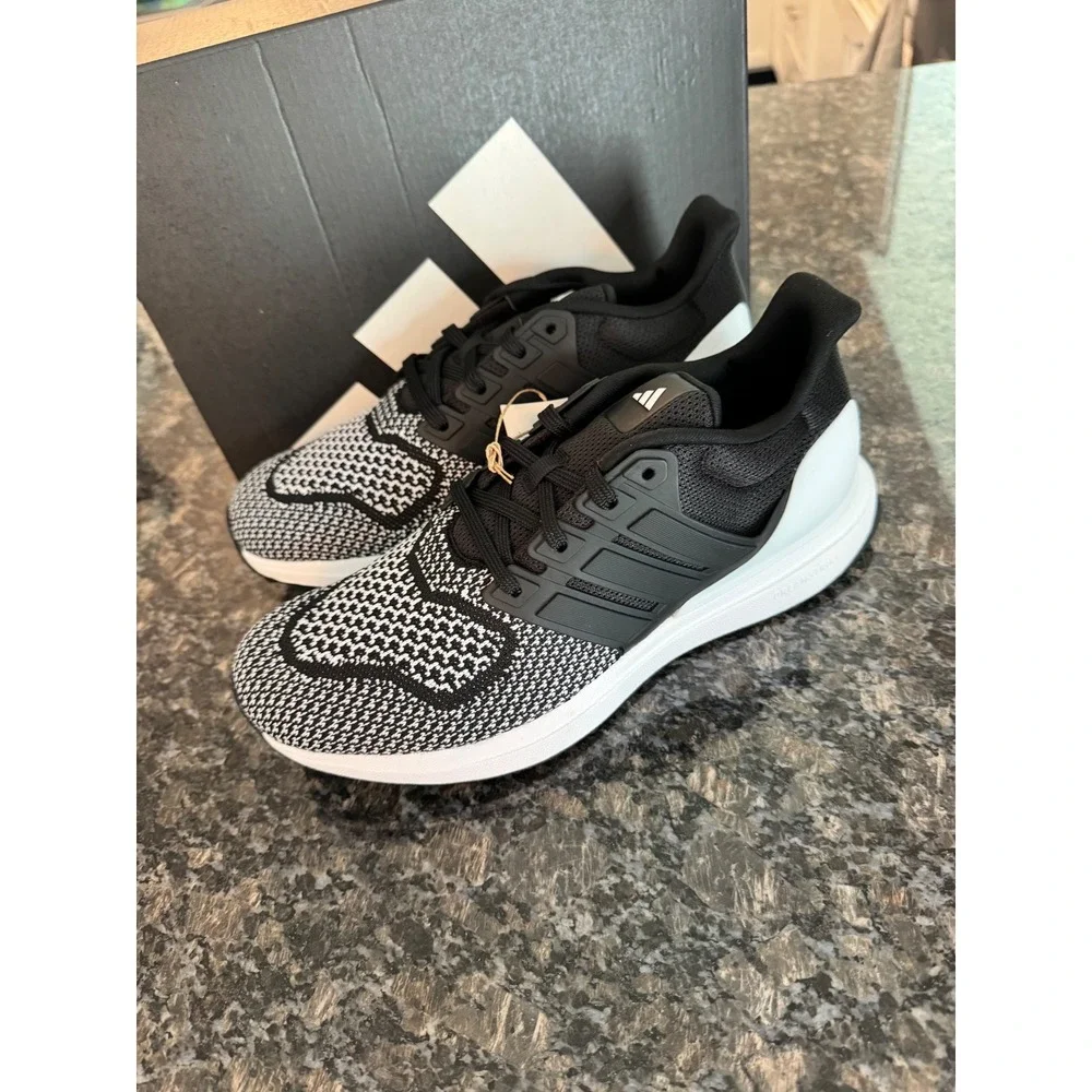 Adidas Ultradream DNA Mens Running Shoes Black White JS0313 Size‎ 8
